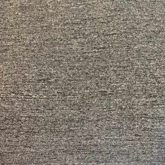 3/$30 - H&M Grey Sleeveless Pleated Top Size Med - Picture 8 of 8